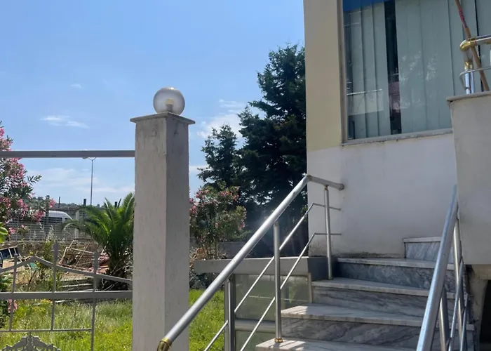 Luma Golem (Tirana)